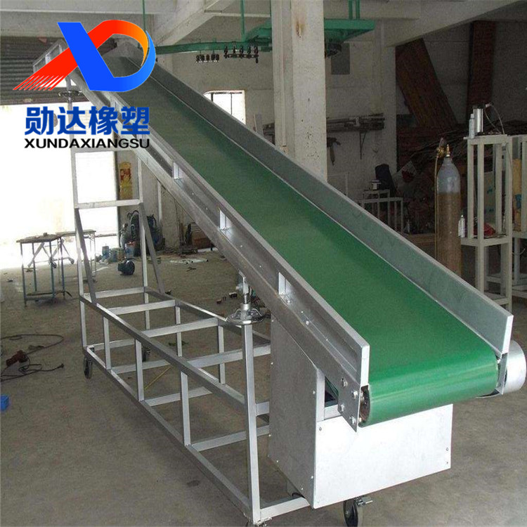 輸送機